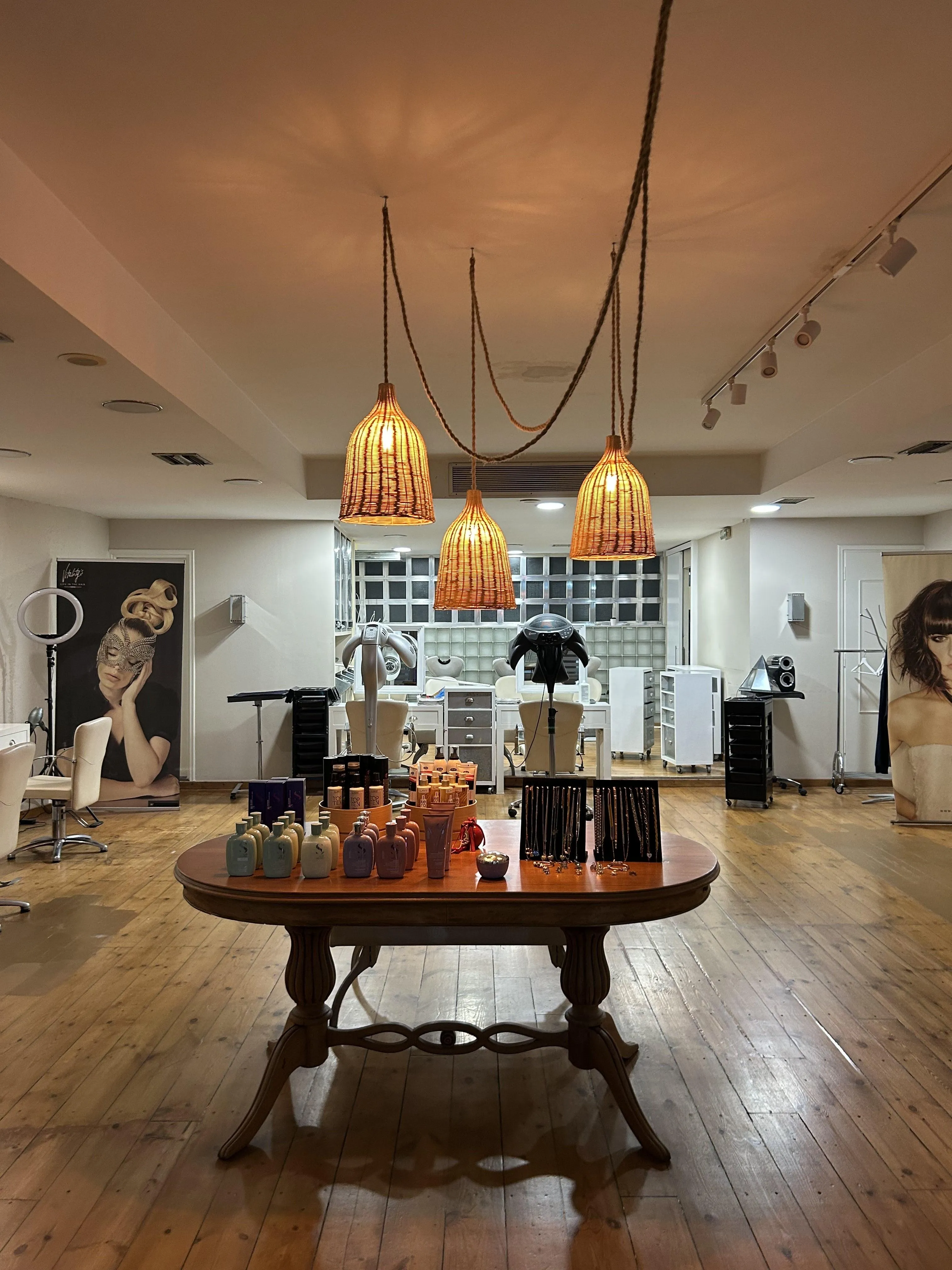 HAIR SHOP By Dimitris Kotsiras - Εικόνα 1