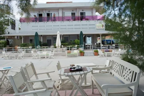 HOTEL ΠΙΘΑΡΙ - Εικόνα 2