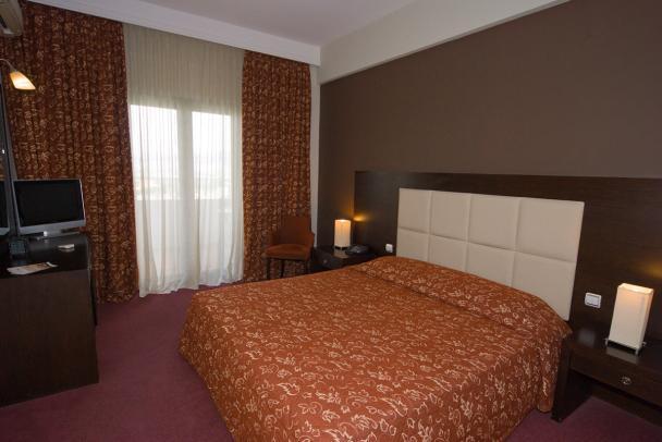 ΚΑΡΑΒΑΣΙΛΗΣ ΔΗΜΗΤΡΙΟΣ - HEAVEN HOTEL - Εικόνα 2