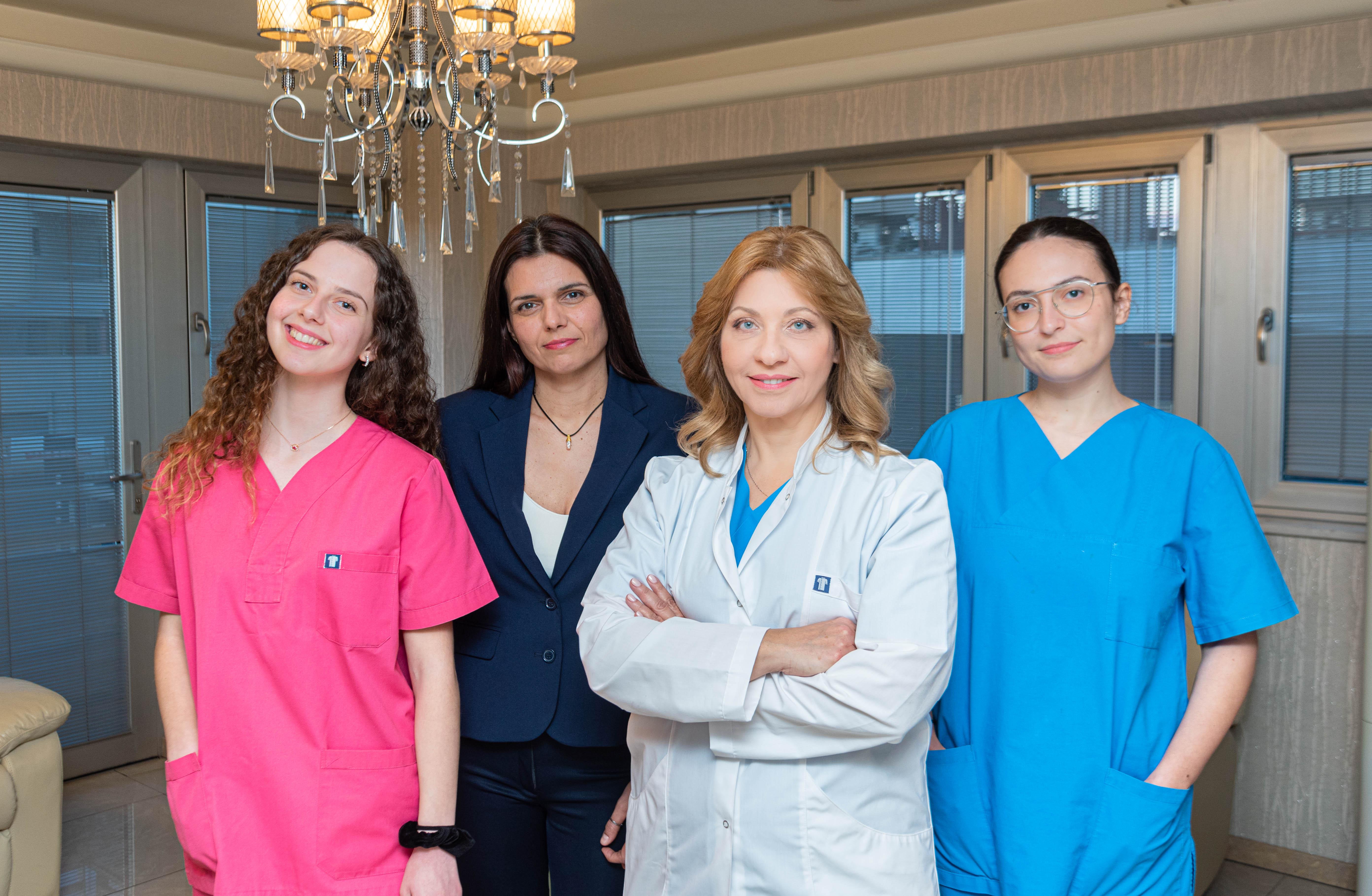 Dr. Dr. ΣΠΥΡΙΔΟΥΛΑ ΔΕΡΚΑ MD, DDS ΣΤΟΜΑΤΙΚΟΣ & ΓΝΑΘΟΠΡΟΣΩΠΙΚΟΣ ΧΕΙΡΟΥΡΓΟΣ - Εικόνα 9